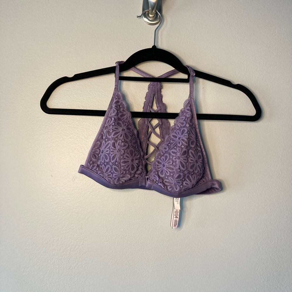 Victoria’s Secret Bralette S 32A Lavender Lace Purple Sexy Front Closure.